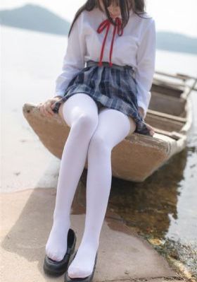 主播蜜汁丝袜精品自拍_1080P超清在线观看